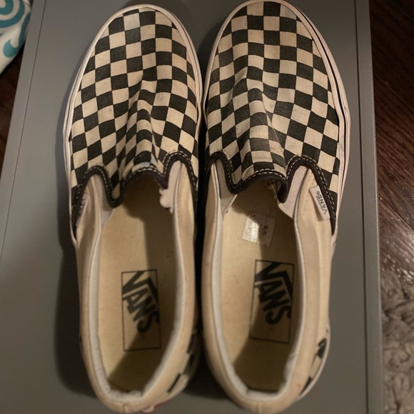 Vans Checkerboard Slip-On - Picture 2 of 3